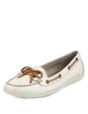Leather Wide Fit Bow Boat Shoes | Footglove™ | M&S