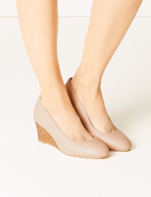 M&s wide hot sale fit wedges