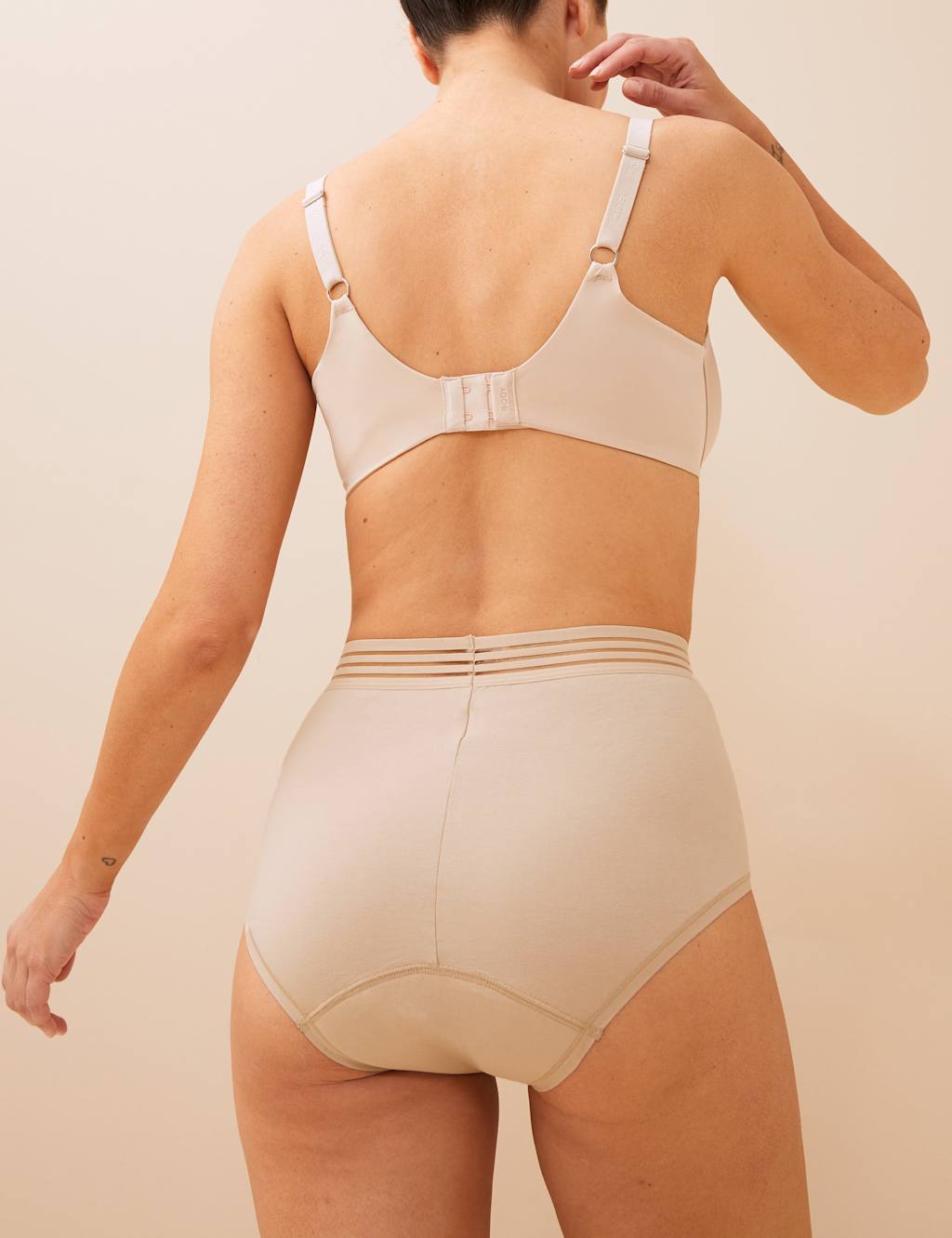 Light Absorbency Period Full Briefs 4 of 10