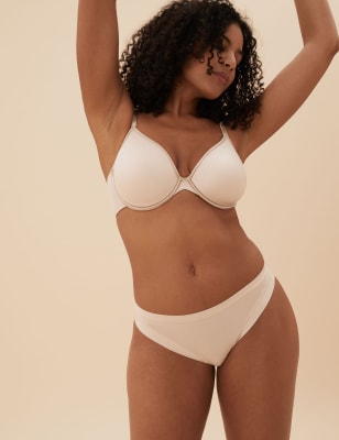 underwired bra