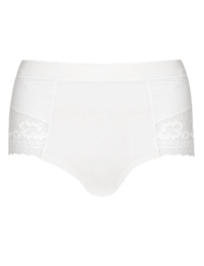 Light Control No VPL Lace Knickers with Cool Comfort™  Technology Image 2 of 4