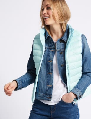 Down and outlet feather gilet