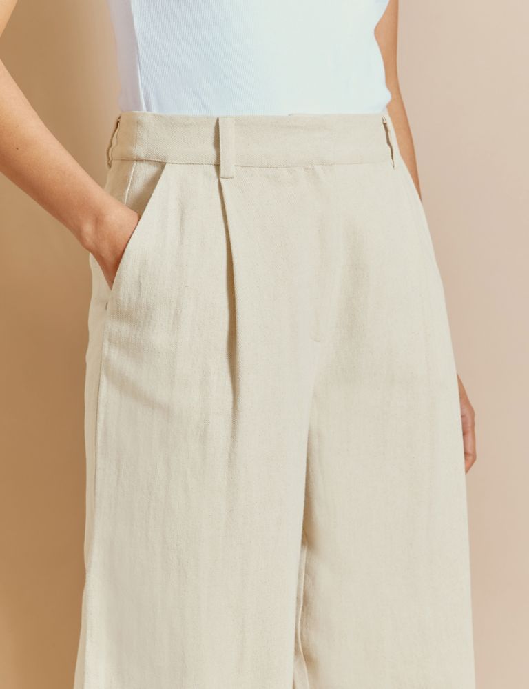 Linen Blend Pleat Front Wide Leg Chinos 4 of 6