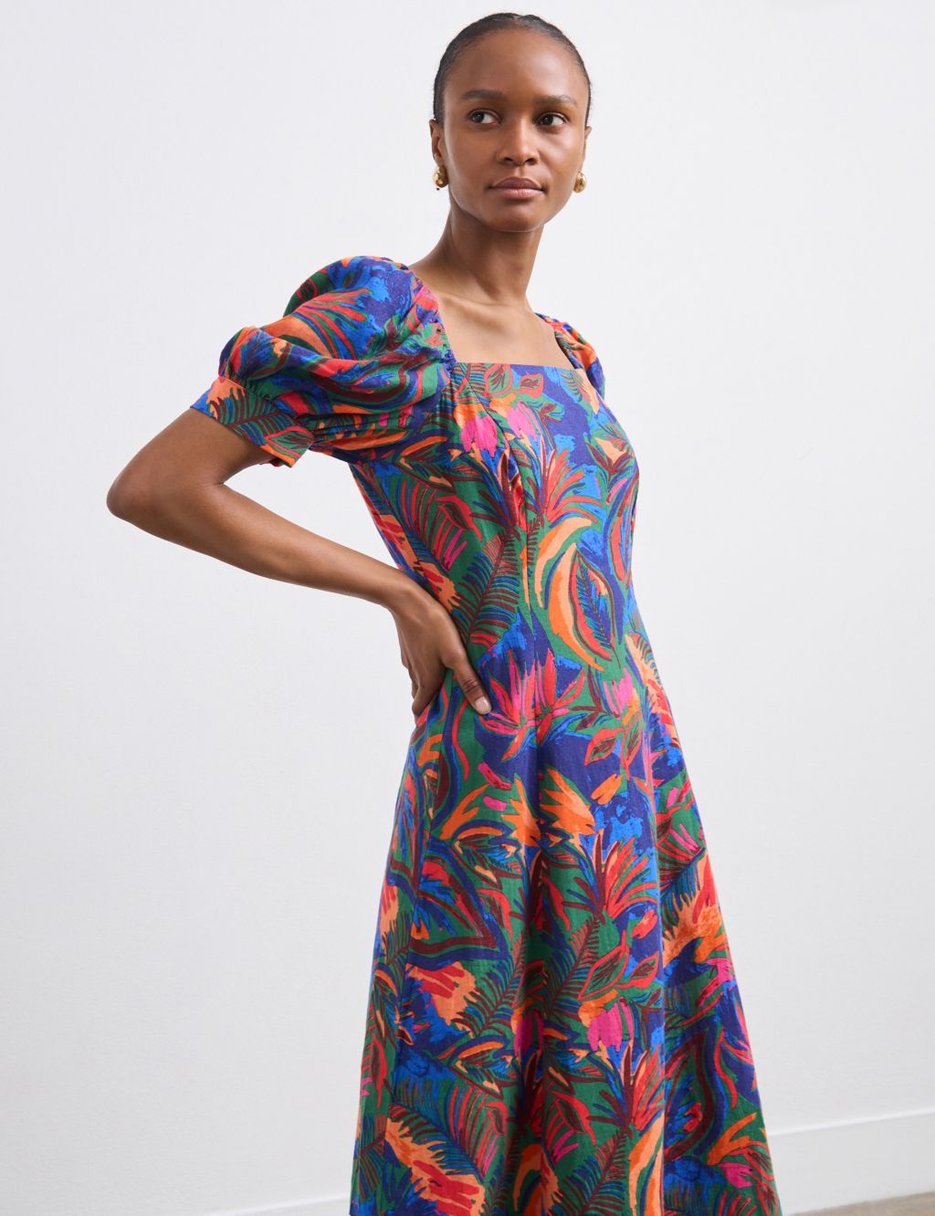 Linen Blend Printed Midi Waisted Dress 2 of 4