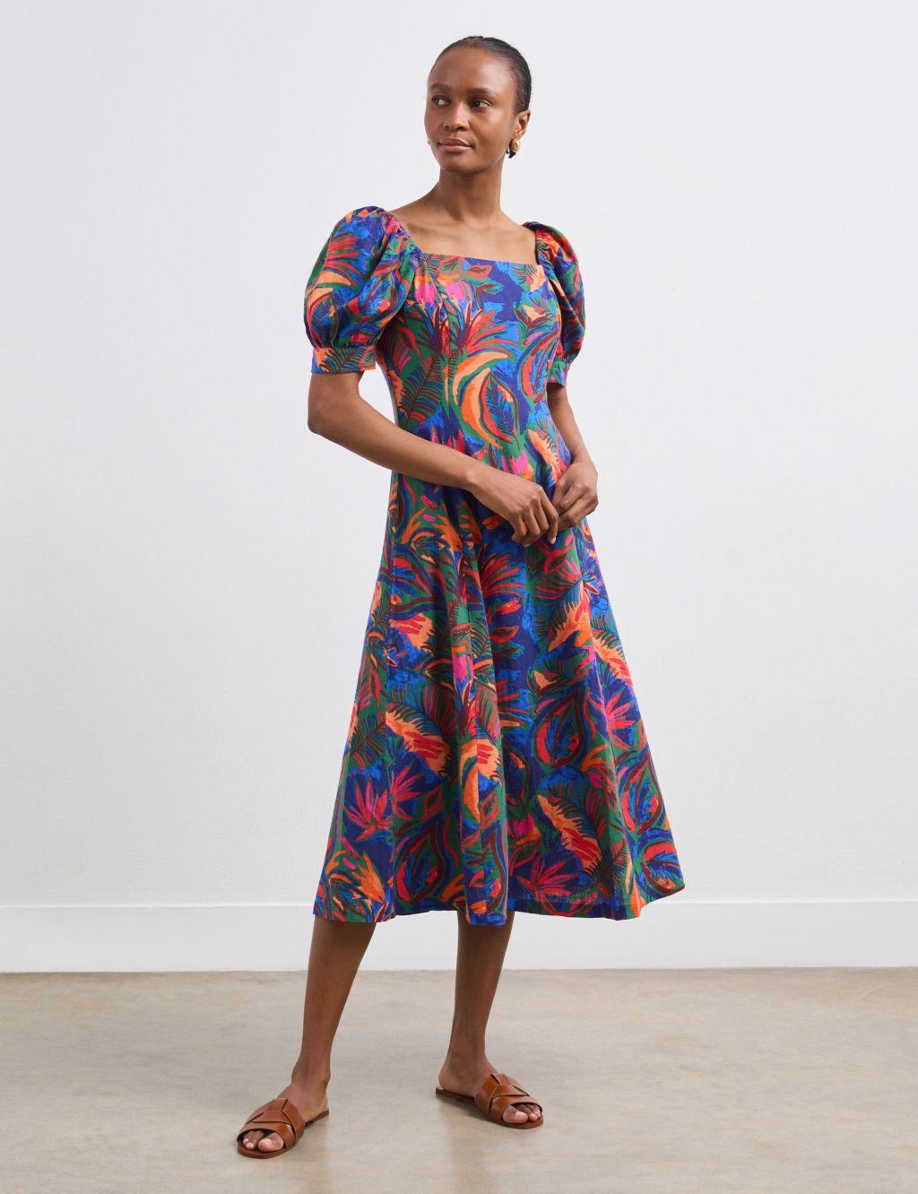 Linen Blend Printed Midi Waisted Dress 4 of 4