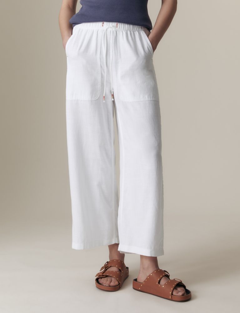 Linen Blend Wide Leg Cropped Trousers 4 of 5
