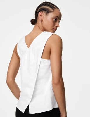 M&S white sleeveless blouse is made from a breathable linen-rich blend for an airy, elegant feel. The sleeveless design is cut to an easy regular fit, with a timeless crew neckline. Striking crossover detail at the back adds a modern finishing touch. M&S Collection: easy-to-wear wardrobe staples that combine classic and contemporary styles.