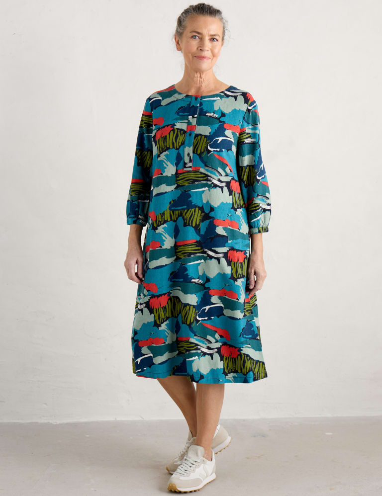 Linen Rich Printed Knee Length Shift Dress 3 of 5