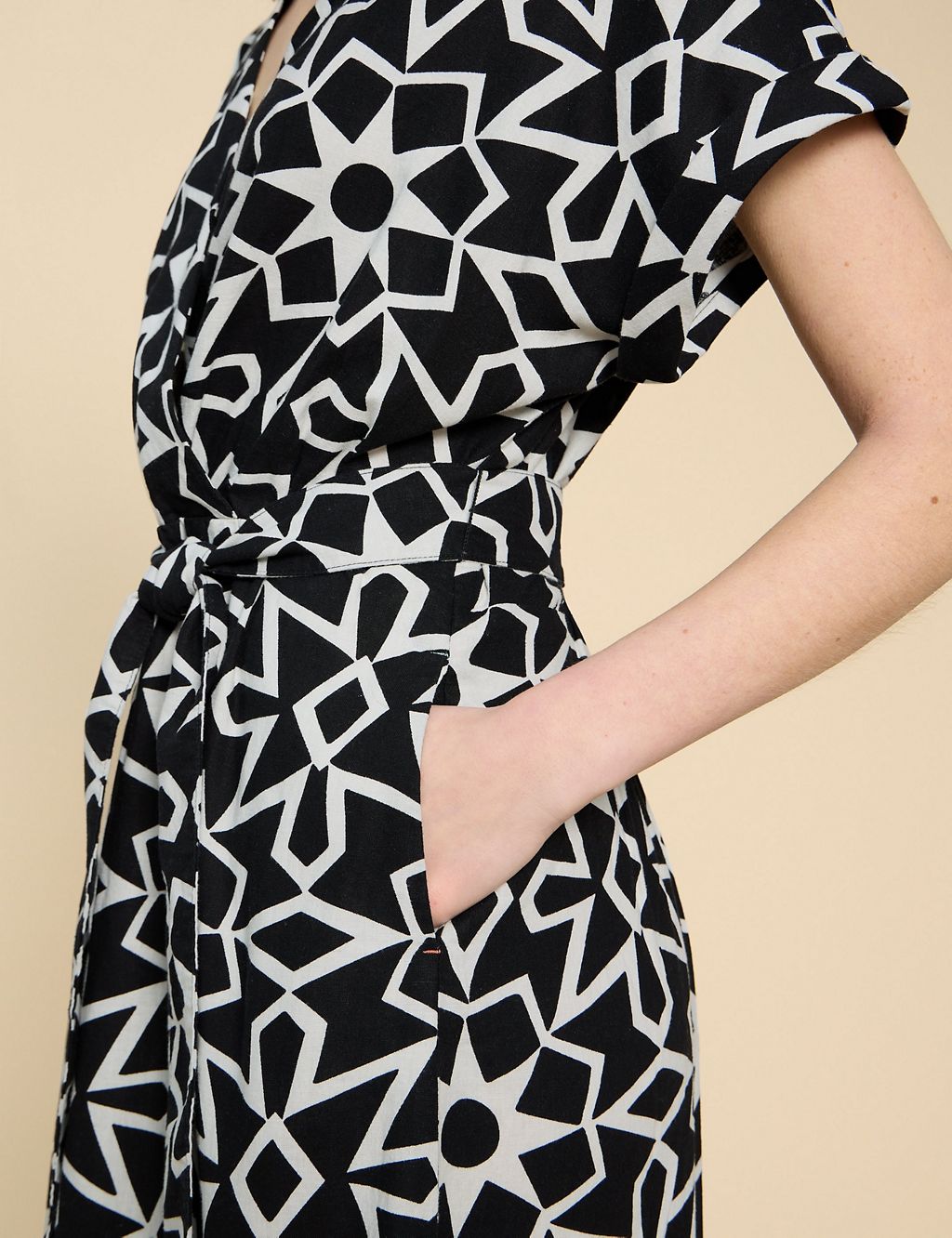 Linen Rich Printed V-Neck Midi Wrap Dress 4 of 6