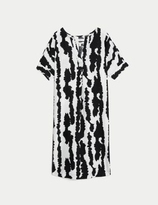 Linen Rich Printed V-Neck Shift Dress Image 2 of 4