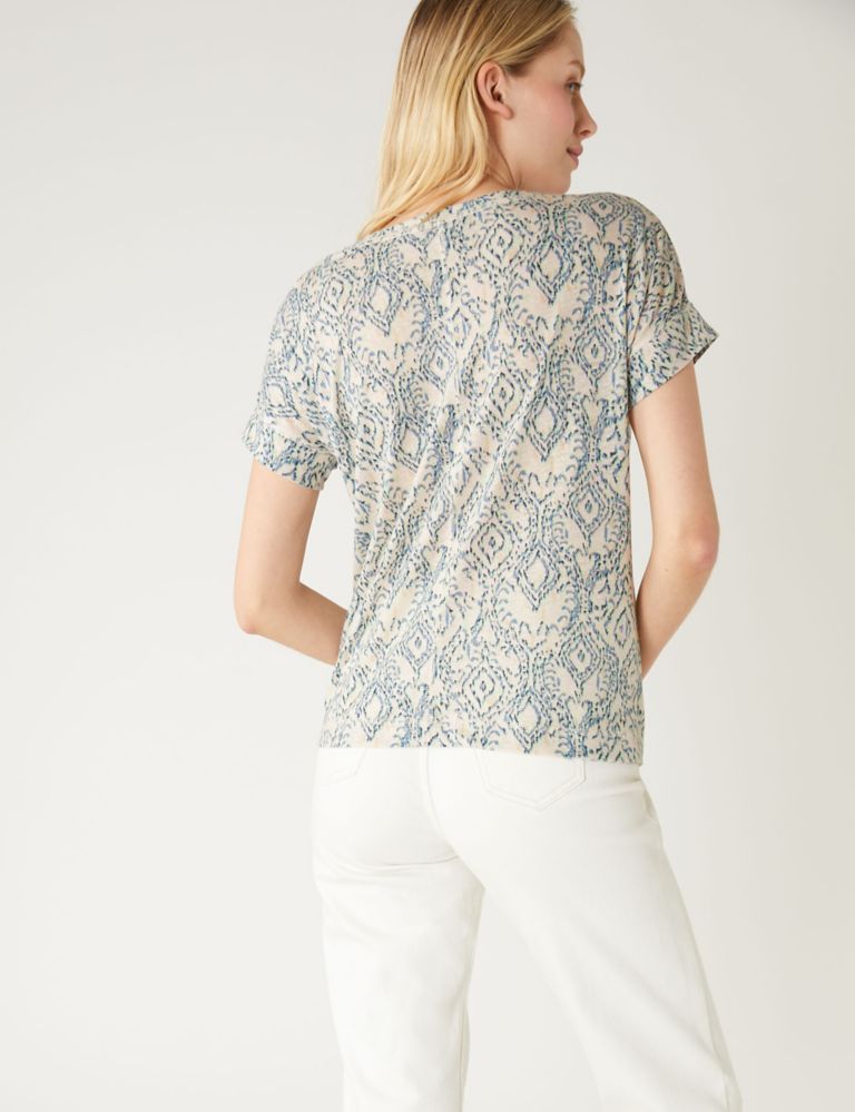 Linen Rich Printed V-Neck T-Shirt 4 of 5