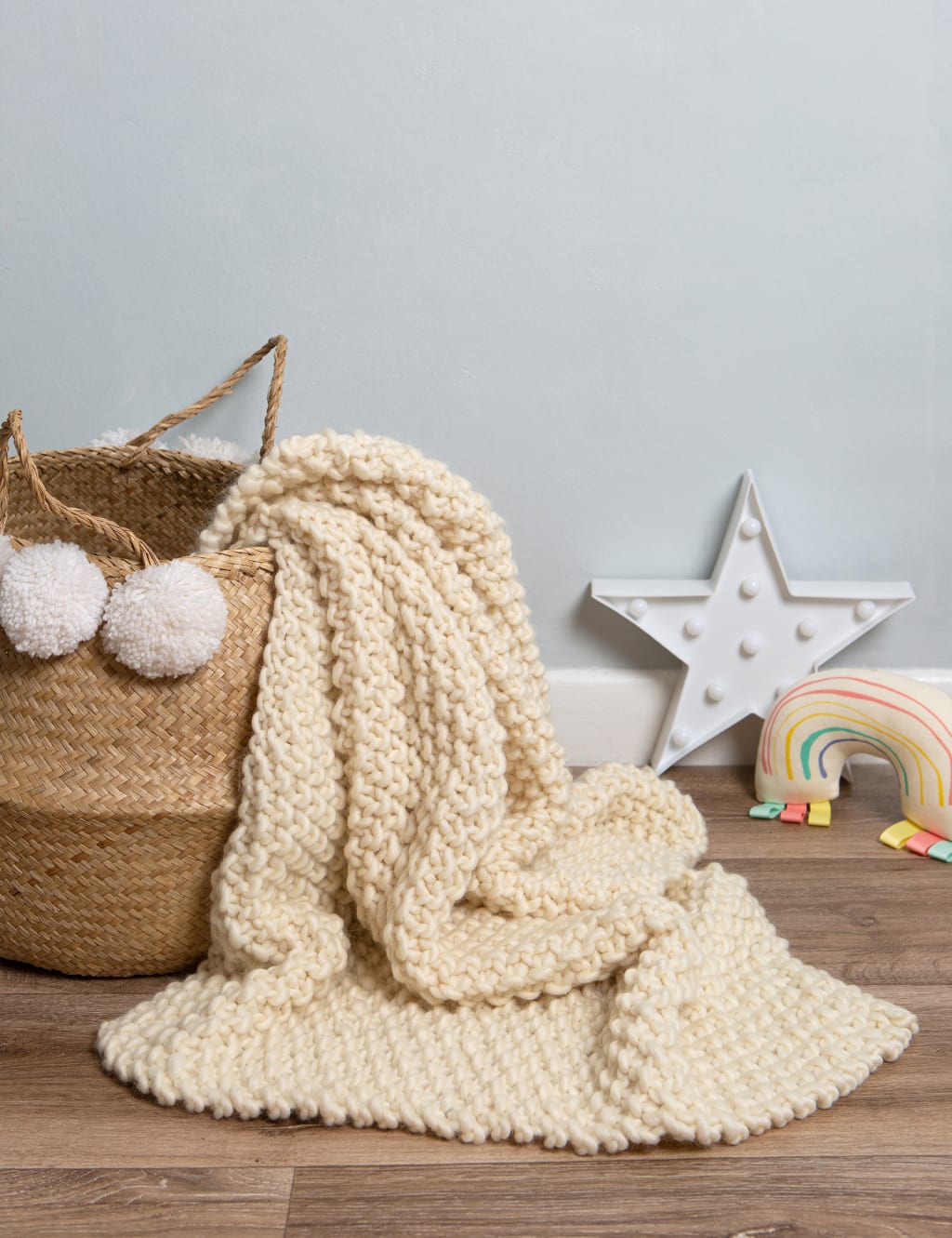 Knitted top baby blanket