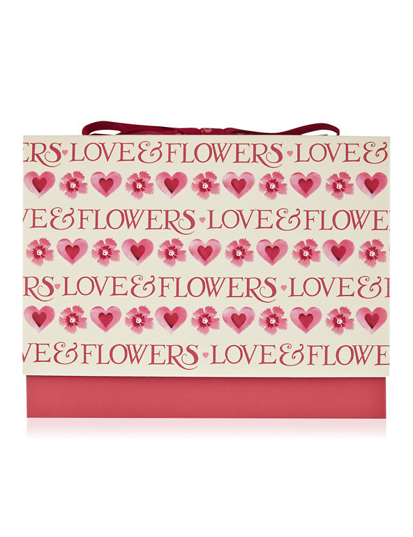 Love & Flowers Gift Box Image 1 of 2