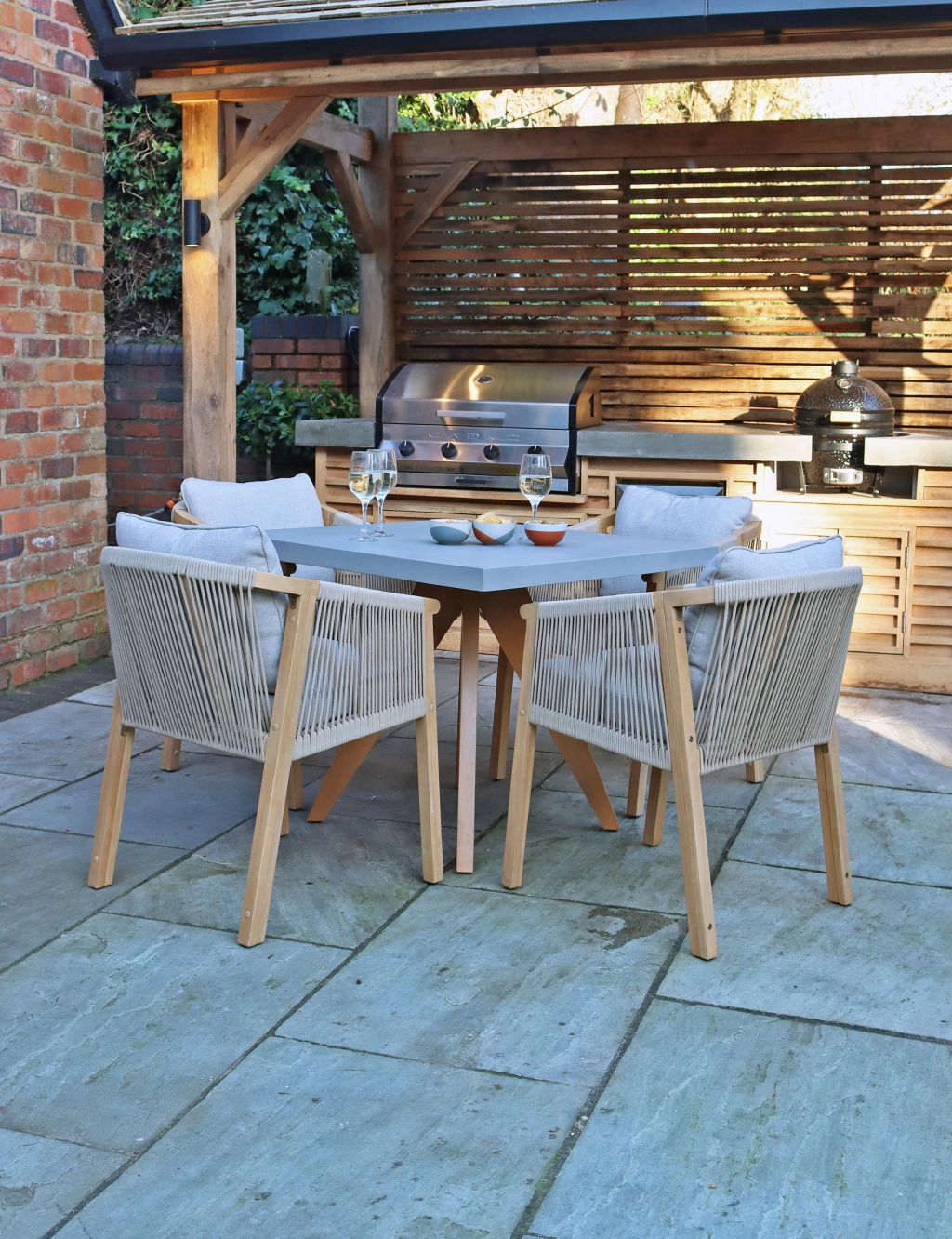 Luna 4 Seater Garden Table & Chairs 3 of 7