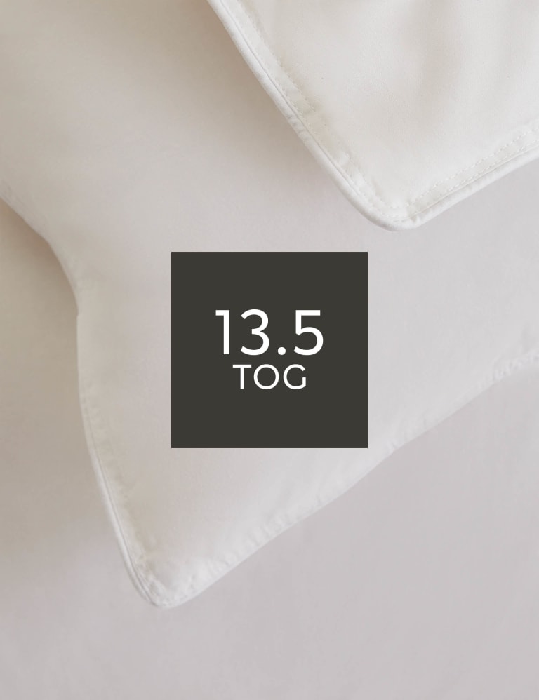 Luxury Duck Down 13.5 Tog Duvet 4 of 5