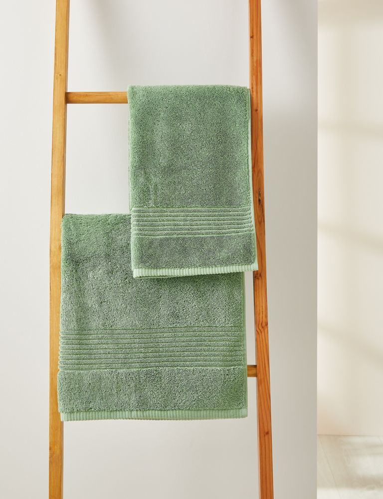 Luxury Egyptian Cotton Towel 4 of 8