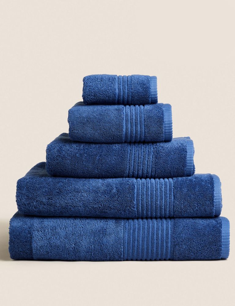 Luxury Egyptian Cotton Towel 2 of 8