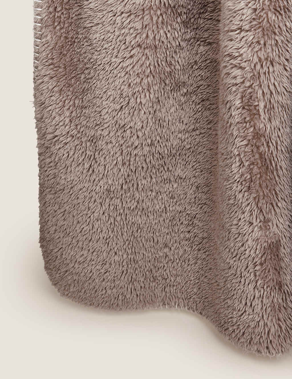 Luxury Fleece Throw M&S