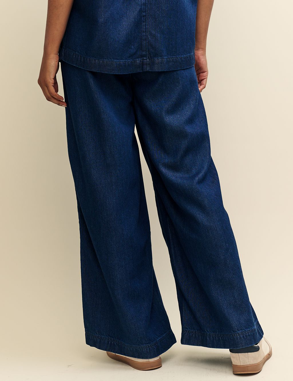 Lyocell™ Blend Drawstring Relaxed Trousers 5 of 6