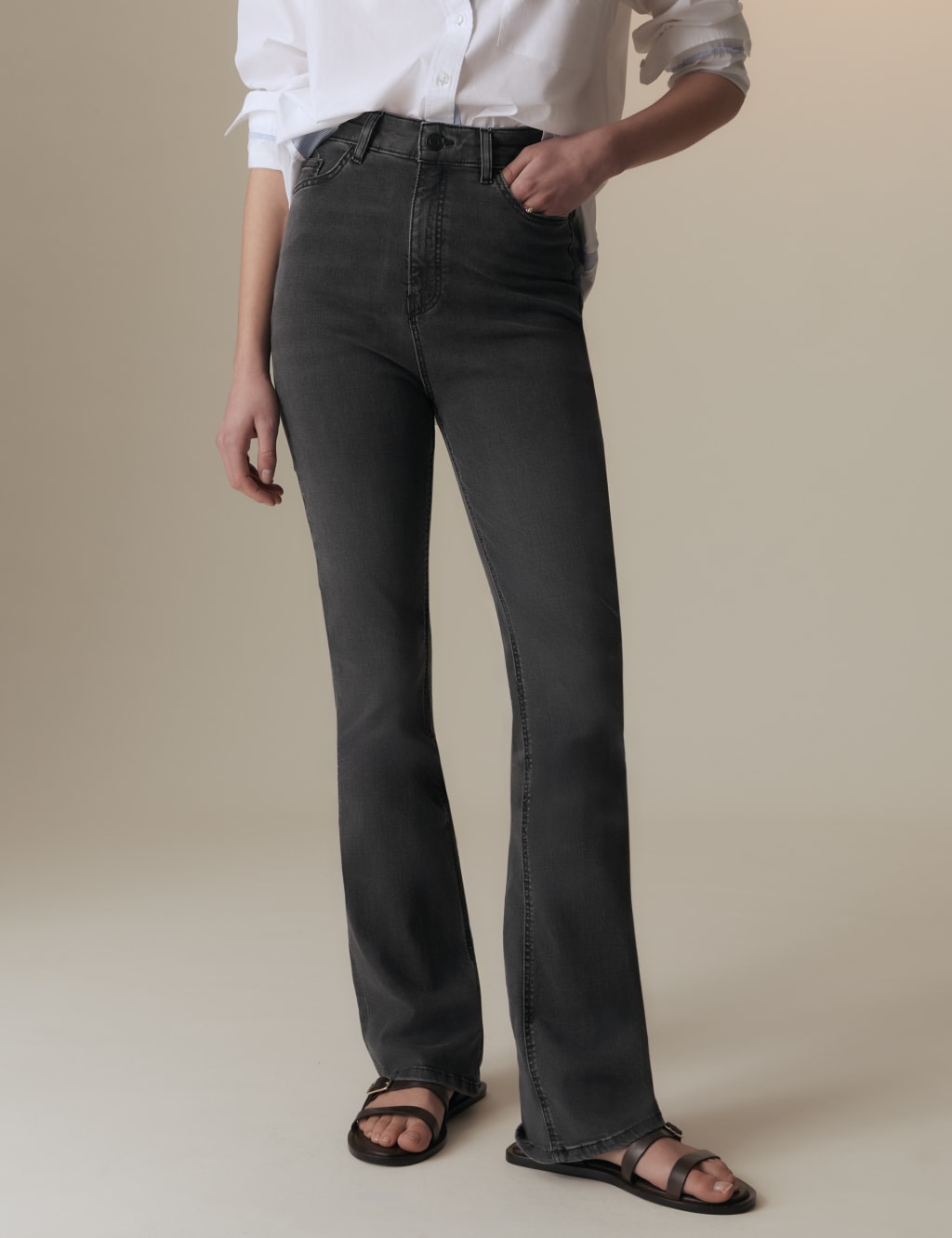 Lyocell Rich High Waisted Slim Flare Jeans 7 of 7