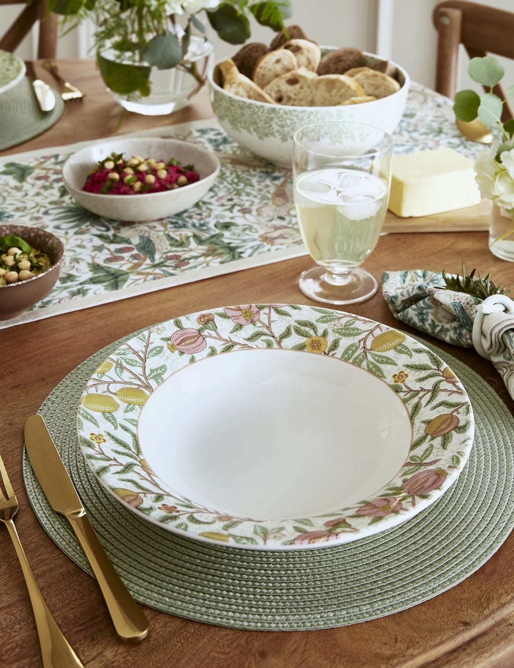 Marks and spencer dinner service deals