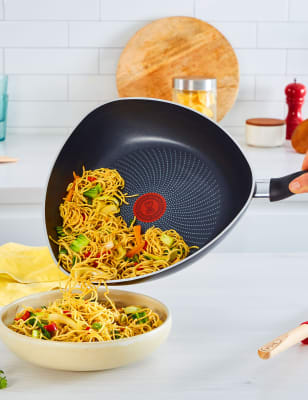 

Tefal Start Easy - Dreieckige Bratpfanne - Black, Black