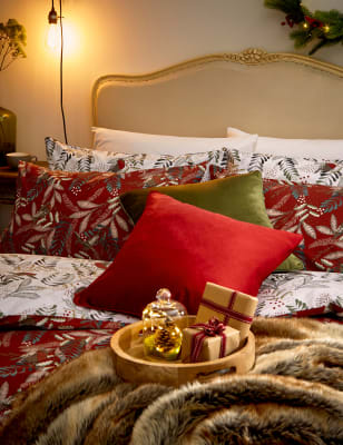 

Laura Ashley Pure Cotton Festive Robin Bedding Set - Dark Red, Dark Red