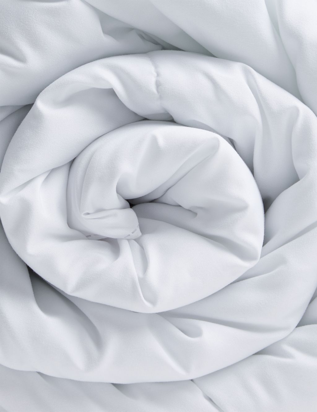 Simply Protect 4.5 Tog Duvet image 2