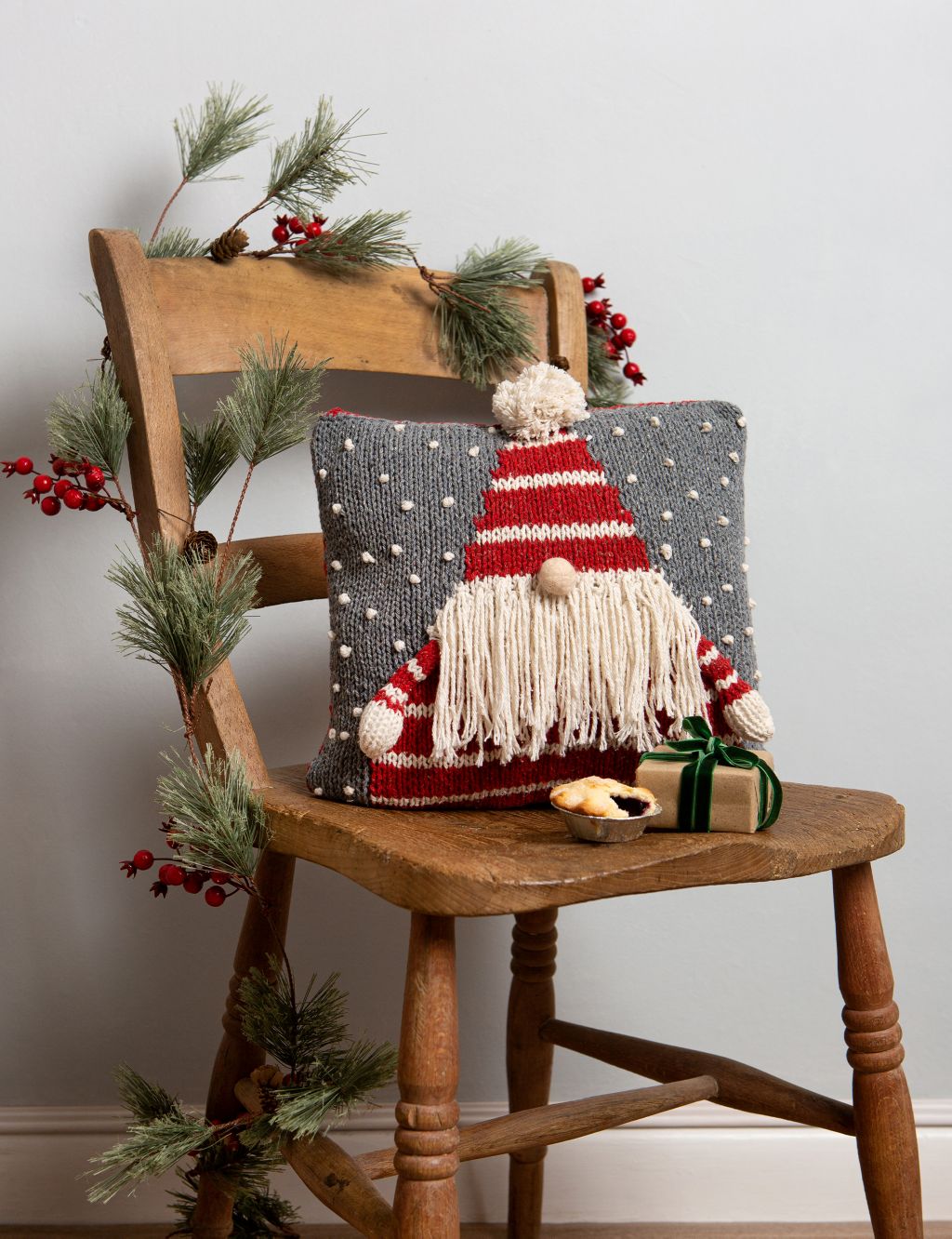 Christmas Gonk Cushion Knitting Kit image 2