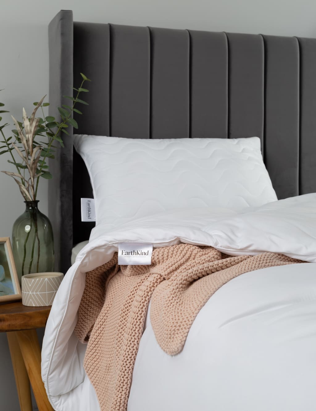 Recycled Synthetic 13.5 Tog Duvet image 1