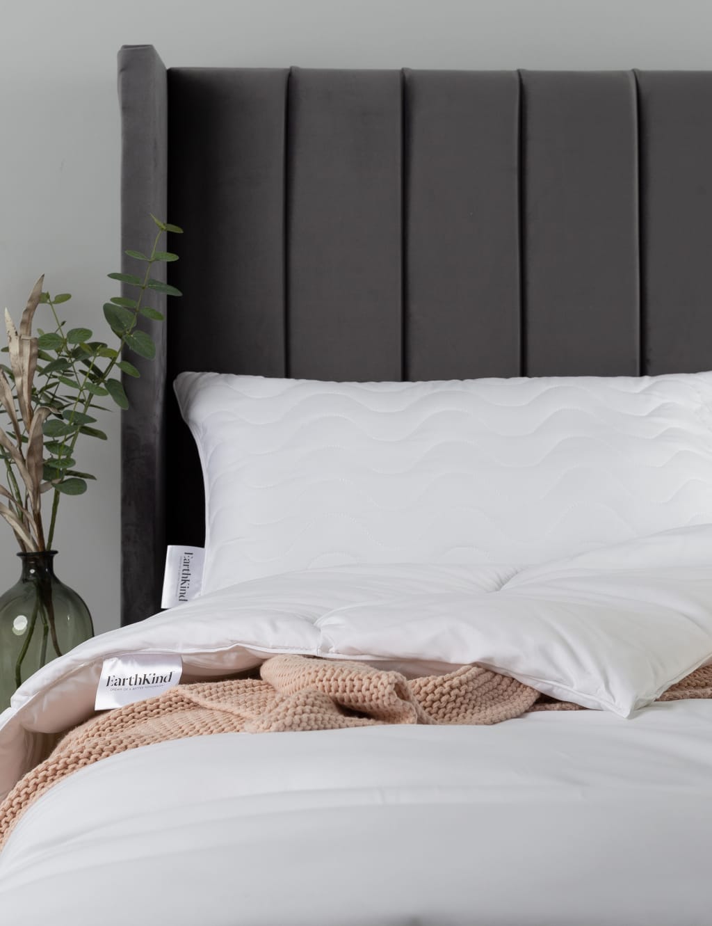 Recycled Synthetic 13.5 Tog Duvet image 3