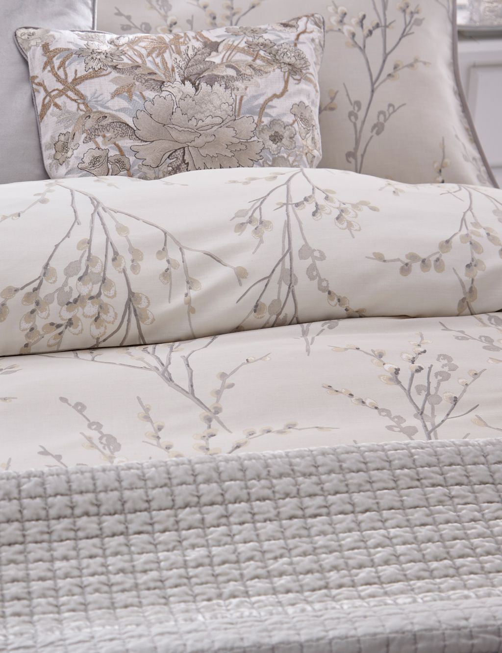 Pure Cotton Sateen Pussy Willow Bedding Set image 3
