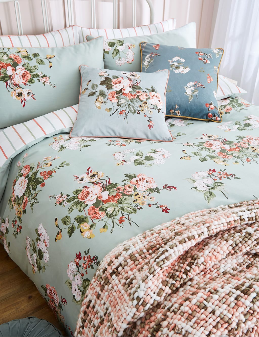 Page 5 King Size Duvet Covers & Bedding Sets M&S