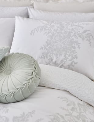 

Laura Ashley Pure Cotton Picardie Fennel Bedding Set - Light Grey, Light Grey