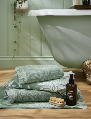 William Morris At Home Pure Cotton Foliage Towel - BATH - Sage, Sage