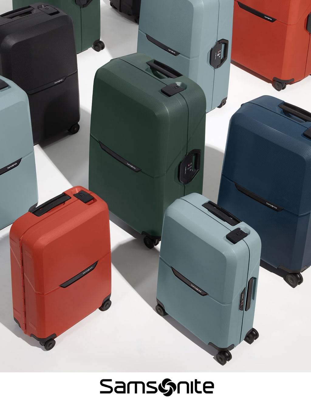 Magnum 4 Wheel Hard Shell Eco Medium Suitcase image 4
