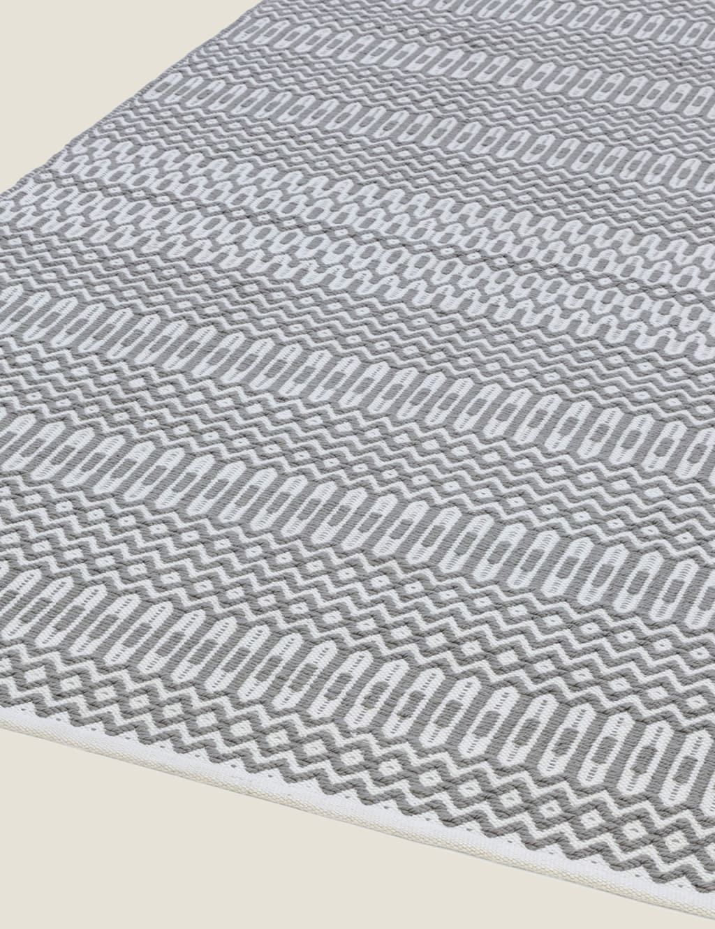 Halsey Geometric Indoor & Outdoor Rug image 3