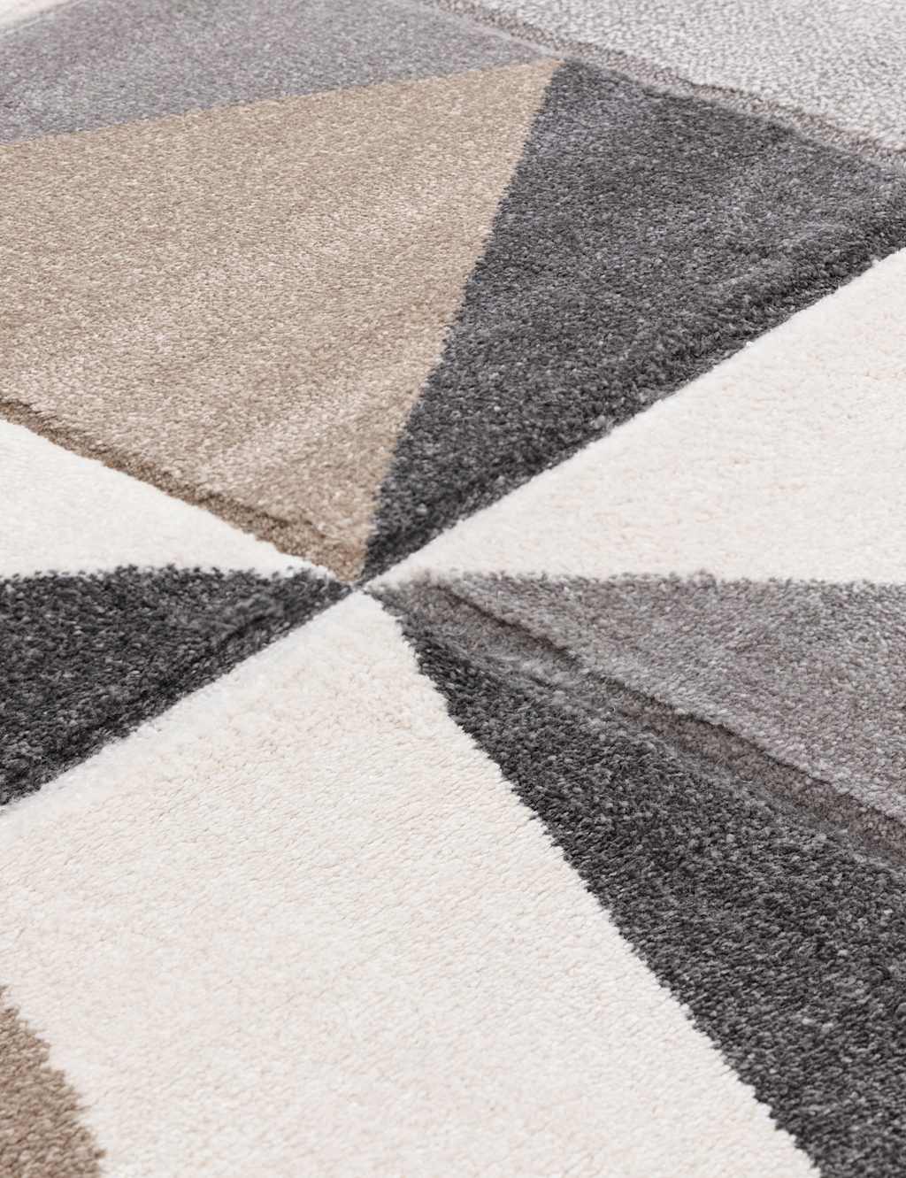 Carved Triangles Rug image 4