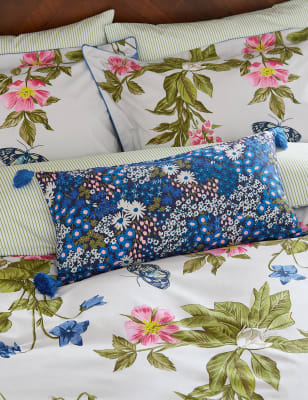 

Joules Kissen aus Leinenmischgewebe mit Frühlingsblumenmuster - Marineblau Hell, Marineblau Hell