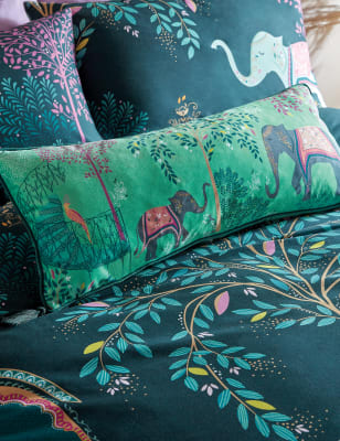 

Sara Miller Velvet Elephant Oasis Cushion - Cream C, Cream C