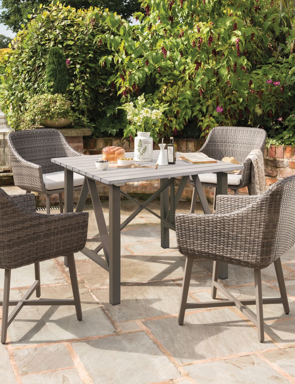 LaMode 4 Seater Garden Table & Chairs image 1