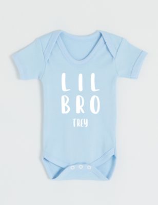 Dollymix Boy's Personalised Lil Sibling Bodysuit (7lbs-6 Mths) - NB - Blue, Blue,Pink