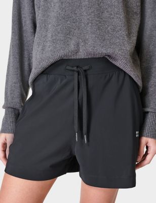 Sweaty Betty Womens Explorer High Waisted Shorts - XL - Black, Black