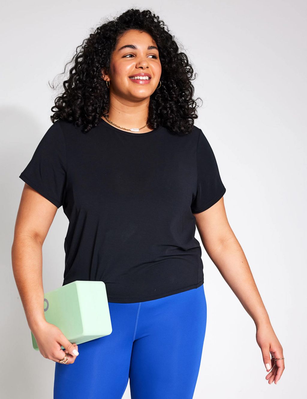 Order sustainable yoga tops for small bust online