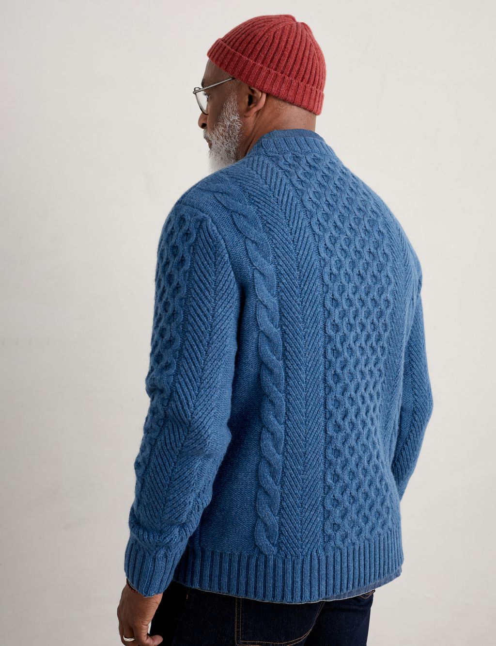 Lambswool Rich Cable Knit Crew Neck Jumper image 7