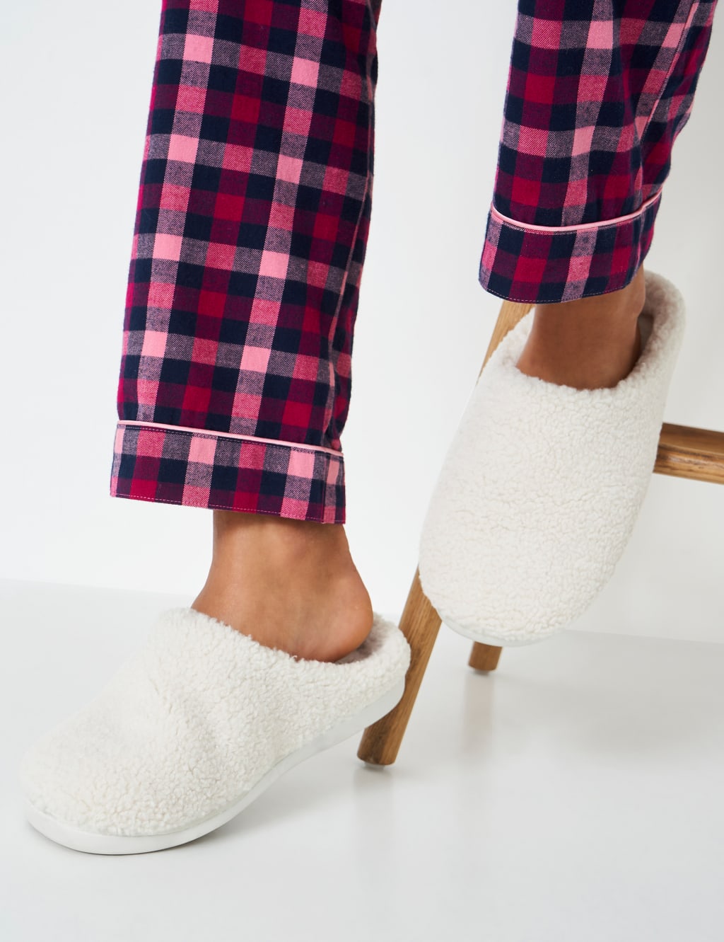 M&s slippers for on sale women