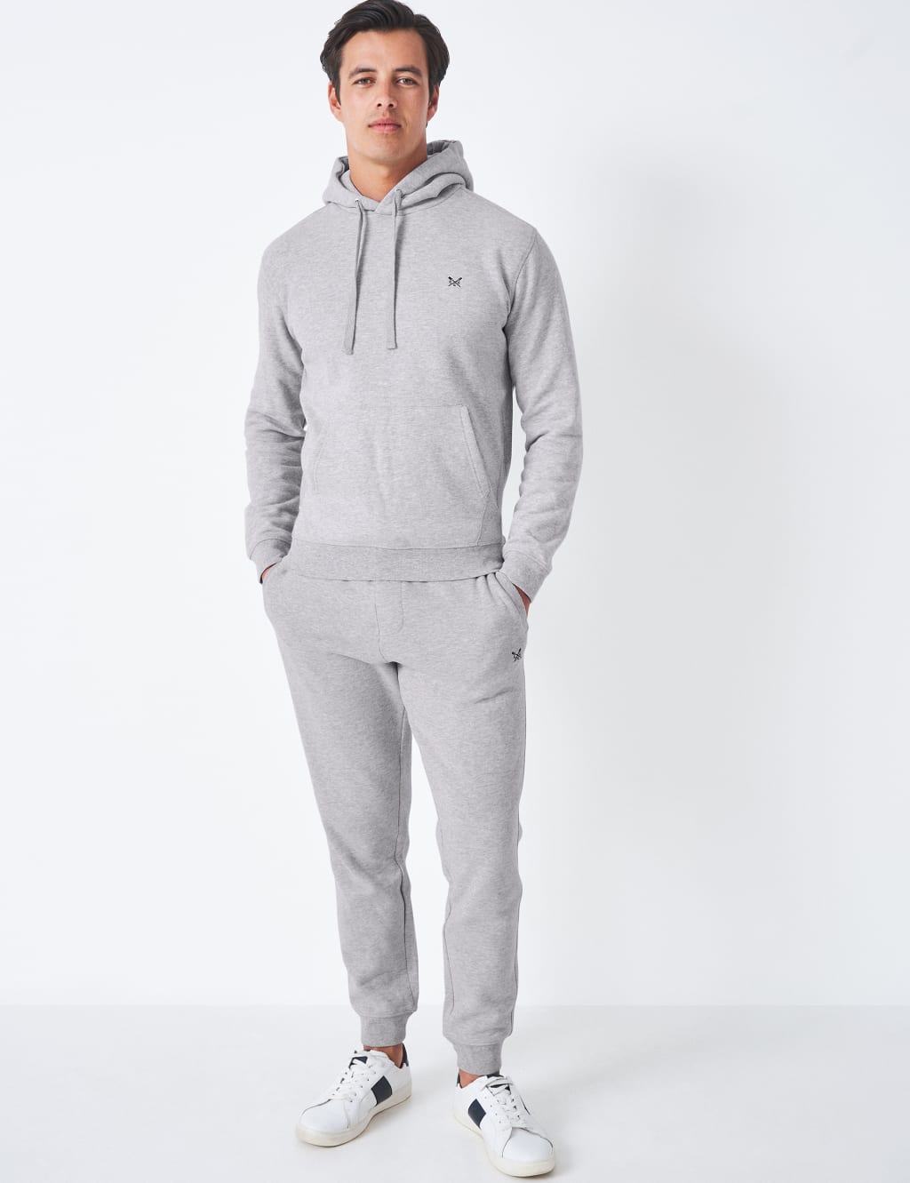 Nike club casual fit cuffed sweatpants shop