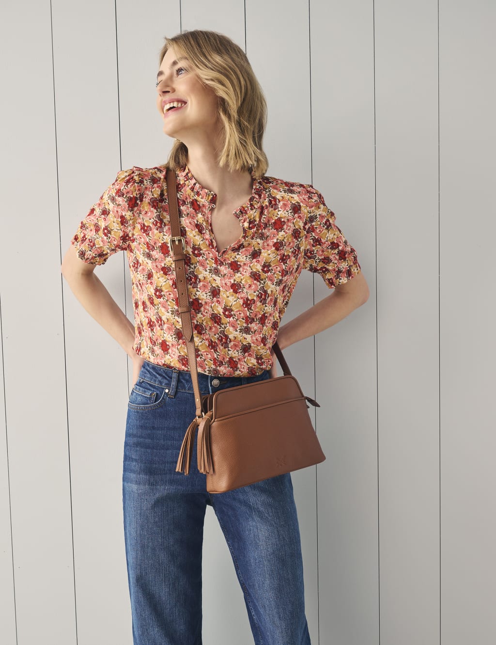 Ditsy Floral Crew Neck Puff Sleeve Blouse image 5