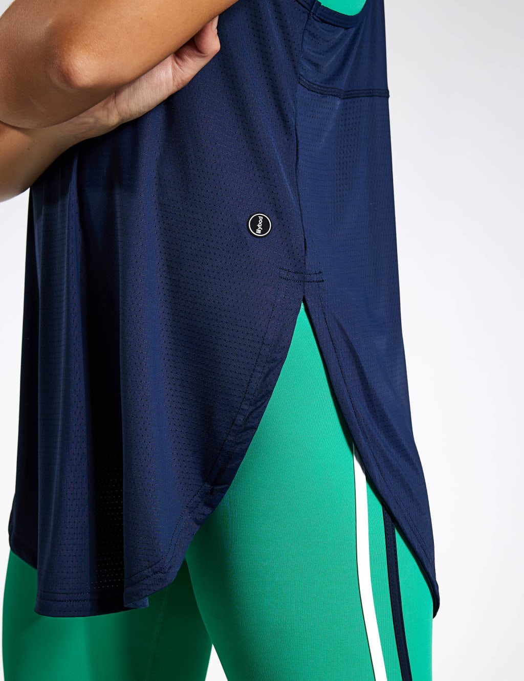 Zela Crew Neck Relaxed Vest Top image 4