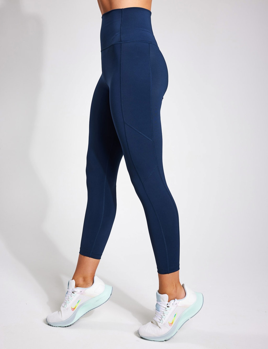 Kickstart High Waisted 7/8 Leggings image 2